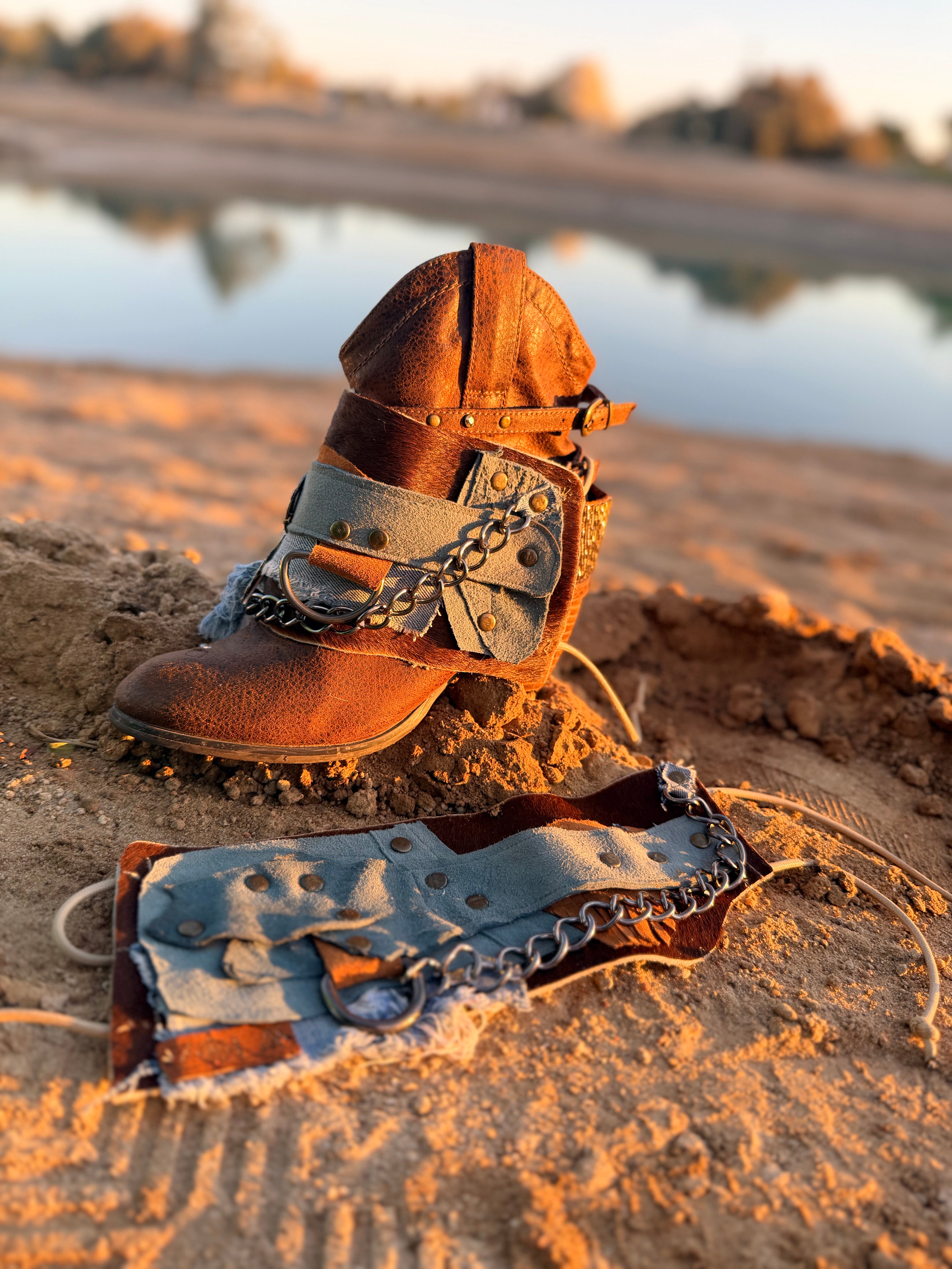 The Chain Boot Cuff